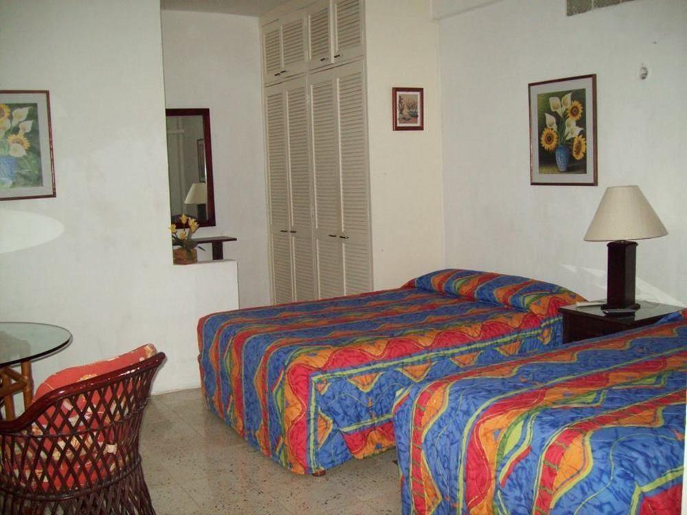 Hotel Suites Le Monde Cancun Bagian luar foto