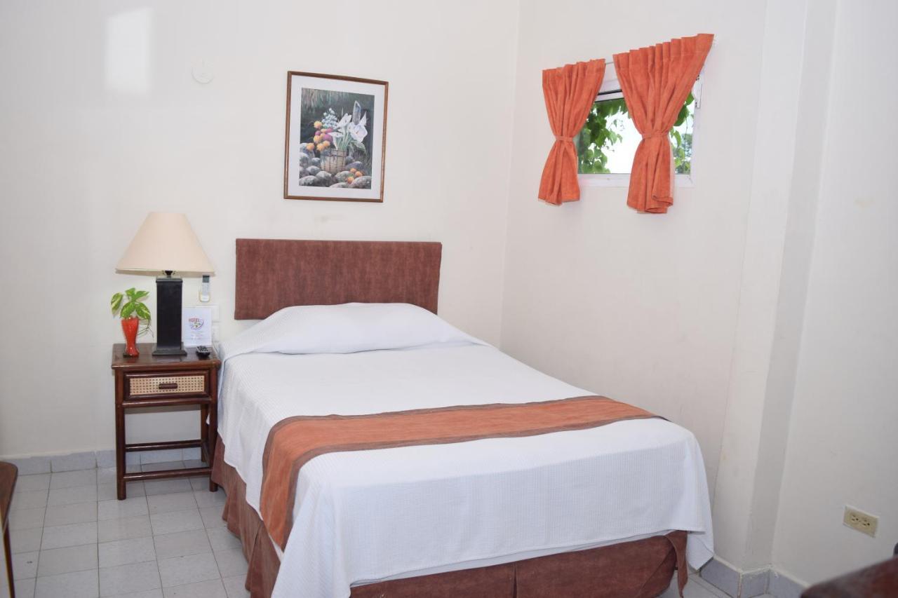 Hotel Suites Le Monde Cancun Bagian luar foto
