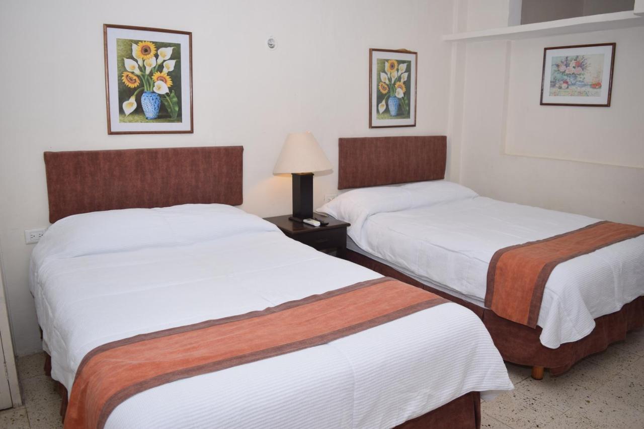 Hotel Suites Le Monde Cancun Bagian luar foto