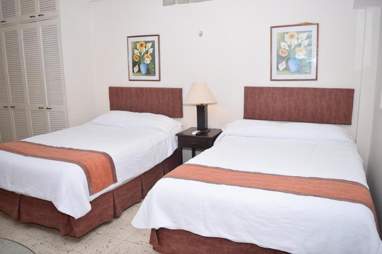 Hotel Suites Le Monde Cancun Bagian luar foto