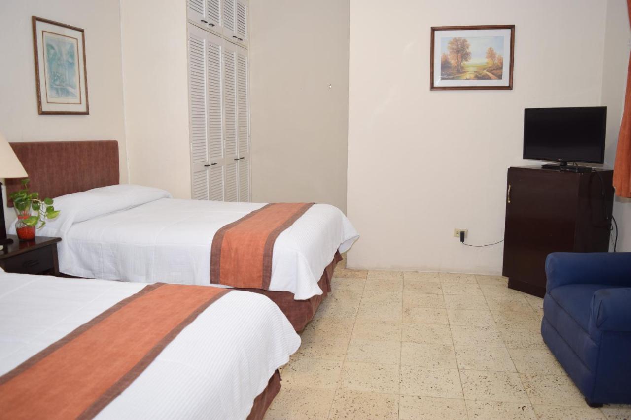 Hotel Suites Le Monde Cancun Bagian luar foto