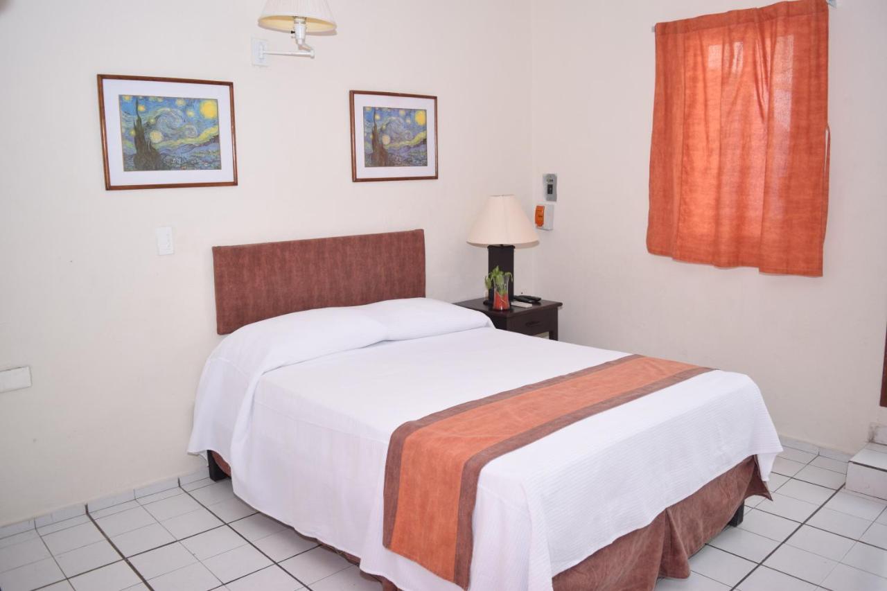 Hotel Suites Le Monde Cancun Bagian luar foto